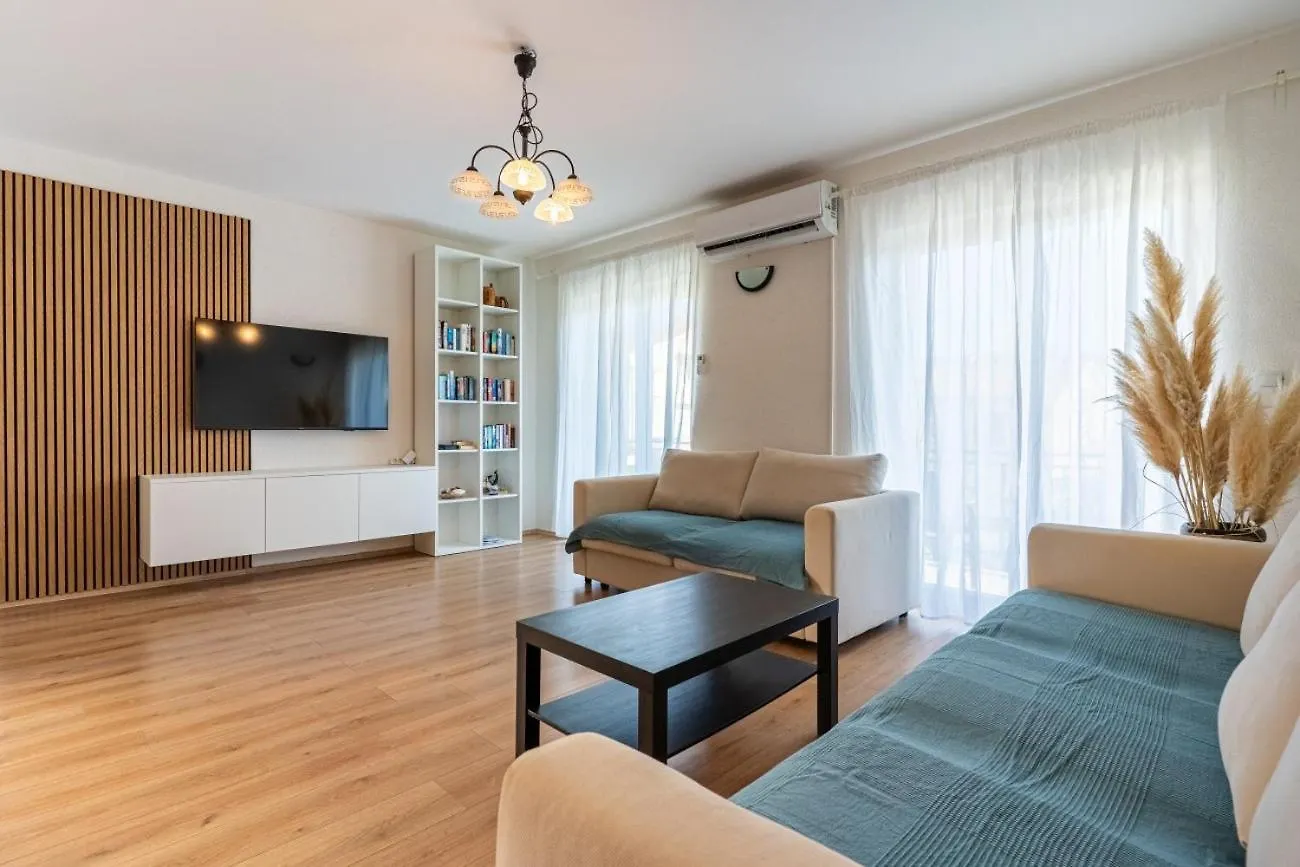 Apartment In Cres With Sea View, Balcony, Air Conditioning, Wi-Fi